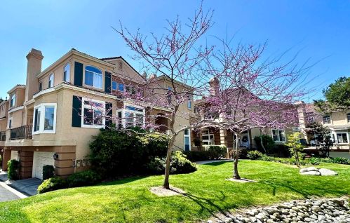 7165 Calabria Ct, San Diego, CA 92122-5544
