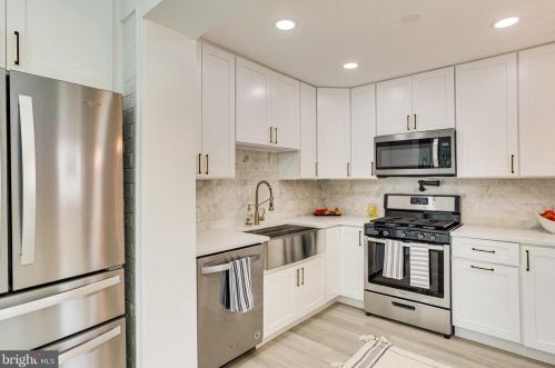 118 Fleetwood Ter, Silver Spring MD  20910-5511 exterior