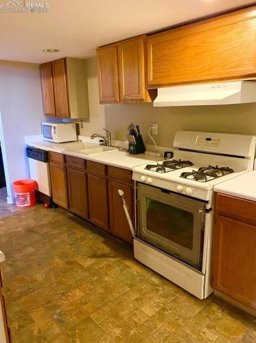 6760 Pine Ln, Parker CO 80138-8716 exterior