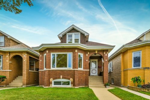 6029 School St, Chicago, IL 60634-4208
