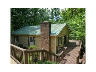 69 Chestatee Pt, Dawsonville, GA 30534-7124