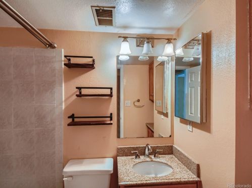 2294 Oakland Way, Aurora CO 80014-1108 exterior