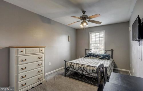 157 Heatherwood Dr, Ephrata PA  17522-2677 exterior