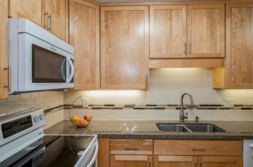 1048 Carmel Ct, Saint Paul MN  55126-5879 exterior