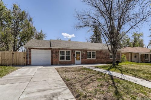 706 Troy Ct, Denver, CO 80011-6641