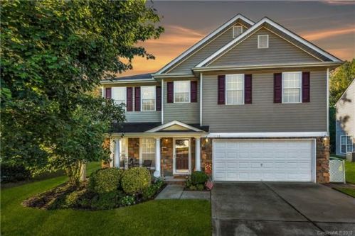 5132 Newport Landing Way, Gastonia, NC 28056-8521