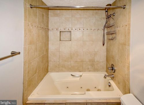 2808 Schubert Dr, Silver Spring MD 20904-6881 exterior