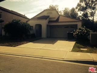 35 Oak Cliff Dr, Pomona, CA 91766-4858