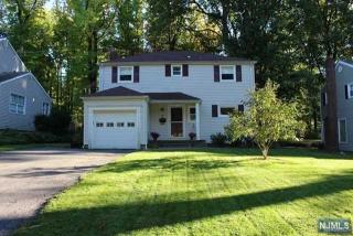 44 Buff Rd, Tenafly, NJ 07670-1454