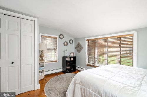 5835 Broad St, Trenton NJ  08620-9508 exterior