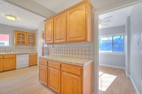 3160 Lime St, Riverside CA 92501-2930 exterior