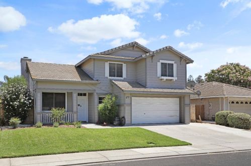 4008 Royal Windsor Dr, Salida, CA 95368-8121