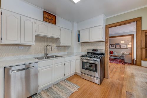 1207 Charlton St, Saint Paul MN  55118-2922 exterior