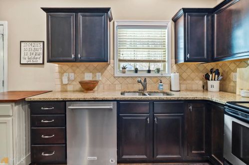 95 Cliffhaven Cir, Newnan GA  30263-5773 exterior
