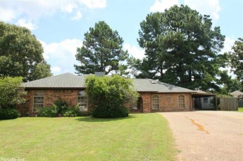 4704 Bradley St, Texarkana, AR 71854-1252