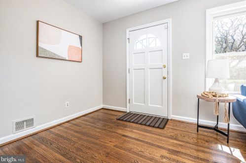 405 Pershing Dr, Silver Spring, MD 20910-4254