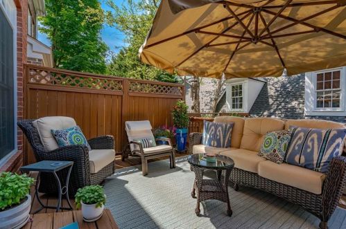 2308 English Ivy Ct, Atlanta GA  30339-6797 exterior