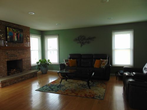 215 Silverado St, Lemont, IL 60490-6523