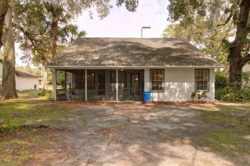 209 Mellonville Ave, Sanford, FL 32771-1452