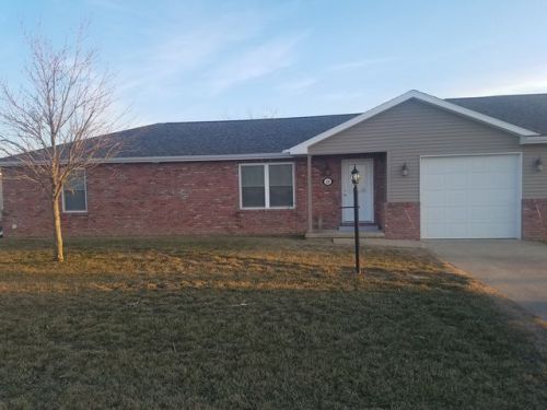218 Cruger Rd, Beverly Manor, IL 61571-9640