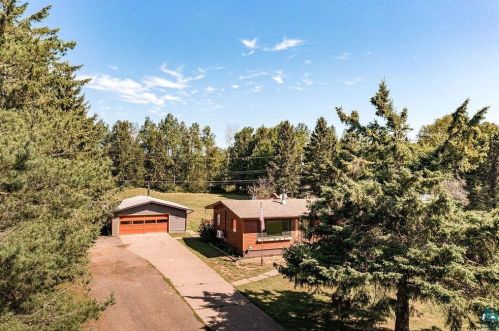 3677 Riley Rd, Duluth, MN 55803-1126