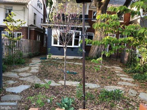 922 Virginia Ave, Lancaster PA  17603-3115 exterior