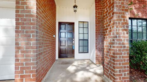 2214 Old Dixie Dr, Richmond TX  77406-6843 exterior