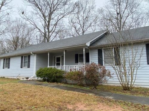 10 Lazy Hollow Ln, Porterdale, GA 30016-4598