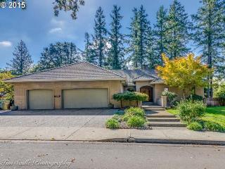 11390 Reeves St, Portland, OR 97229-5654