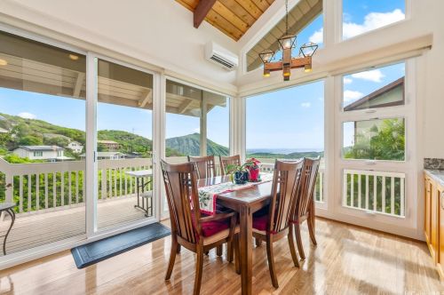 1059 Kamookoa Pl, Honolulu, HI 96825-1316