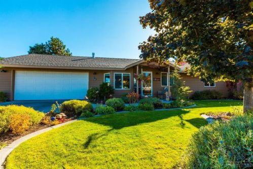 2312 33 St, Eagle Crest OR  97756-9493 exterior