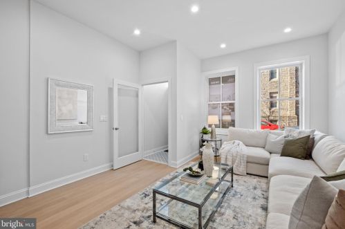 541 22nd St, Philadelphia PA  19130-3130 exterior