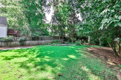 627 Hillpine Dr, Atlanta GA  30306-3222 exterior
