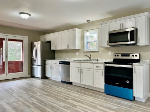 614 Province Rd, Belmont, NH 03220-3725