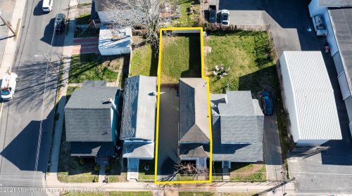 1606 Sewall Ave, Tinton Falls NJ  07712-6310 exterior