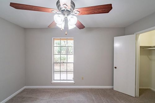 543 Braxton Bragg Ln, Conroe TX  77306 exterior