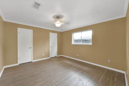 809 Northpine Dr, Conroe TX  77301-1125 exterior