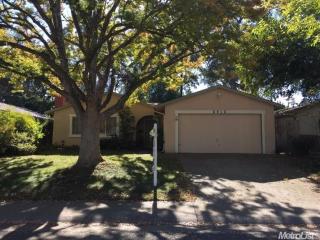 8916 Aksarben Dr, Citrus Heights, CA 95662-4610