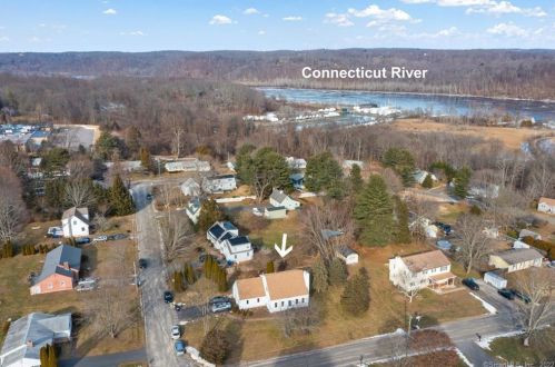 44 Castle View Dr, Chester, CT 06412-1209