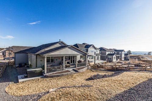 6571 Addison Way, Aurora CO 80016-4162 exterior