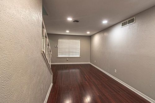 3921 Douglas Dr, Garland TX 75041-4331 exterior