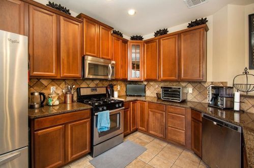 1416 Biltmore Ln, Irving TX  exterior