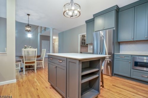 14 Forest Ridge Dr, Hackettstown NJ  07840-4846 exterior
