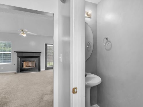 718 Old Stone Ct, Stockbridge GA  30281-7616 exterior