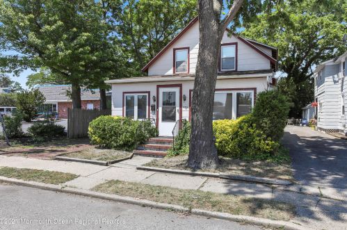 435 Lincoln Ave, Point Pleasant Beach, NJ 08742-2454