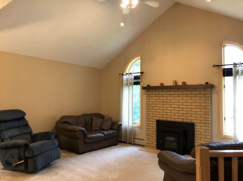 16 Ashburnham Rd, New Ipswich, NH 03071-4005