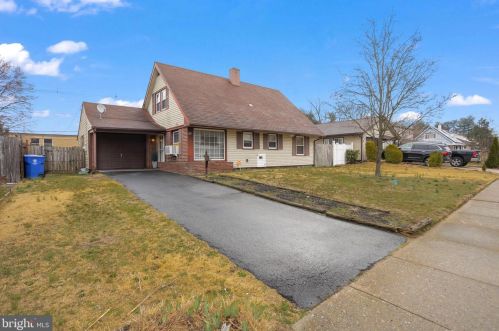 63 Balfour Ln, Willingboro, NJ 08046-1101