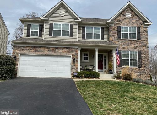 17066 Greenwood Dr, Round Hill, VA 20141-4431