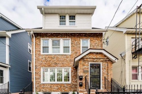 641 Nye Ave, Irvington, NJ 07111-2301