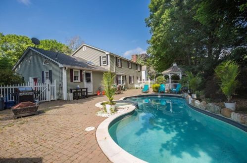 16 Stearns St, Killingly CT  06239-2922 exterior